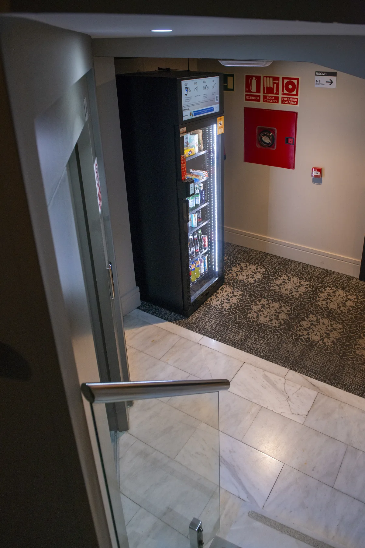 Hotel Vasanta seating area
